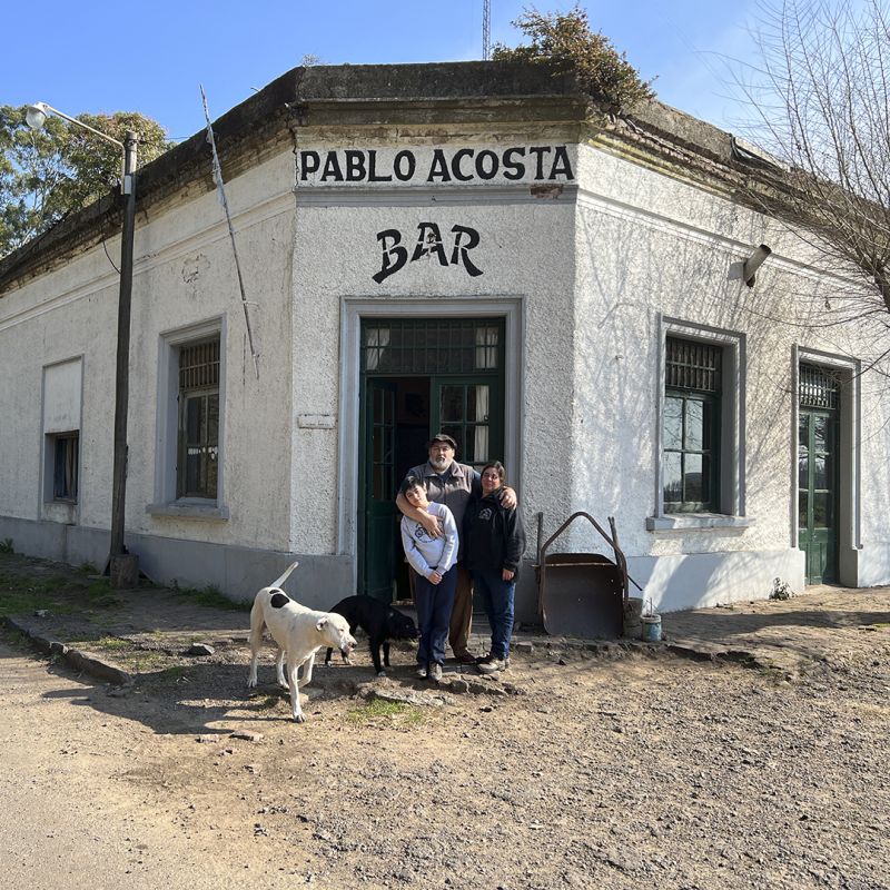 Restaurante El Viejo Almacén - Pablo Acosta - Azul, Buenos Aires 